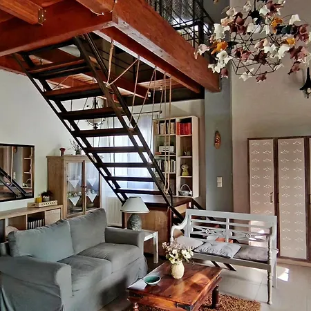 Cozy με σοφίτα και θέα! Appartement Patras